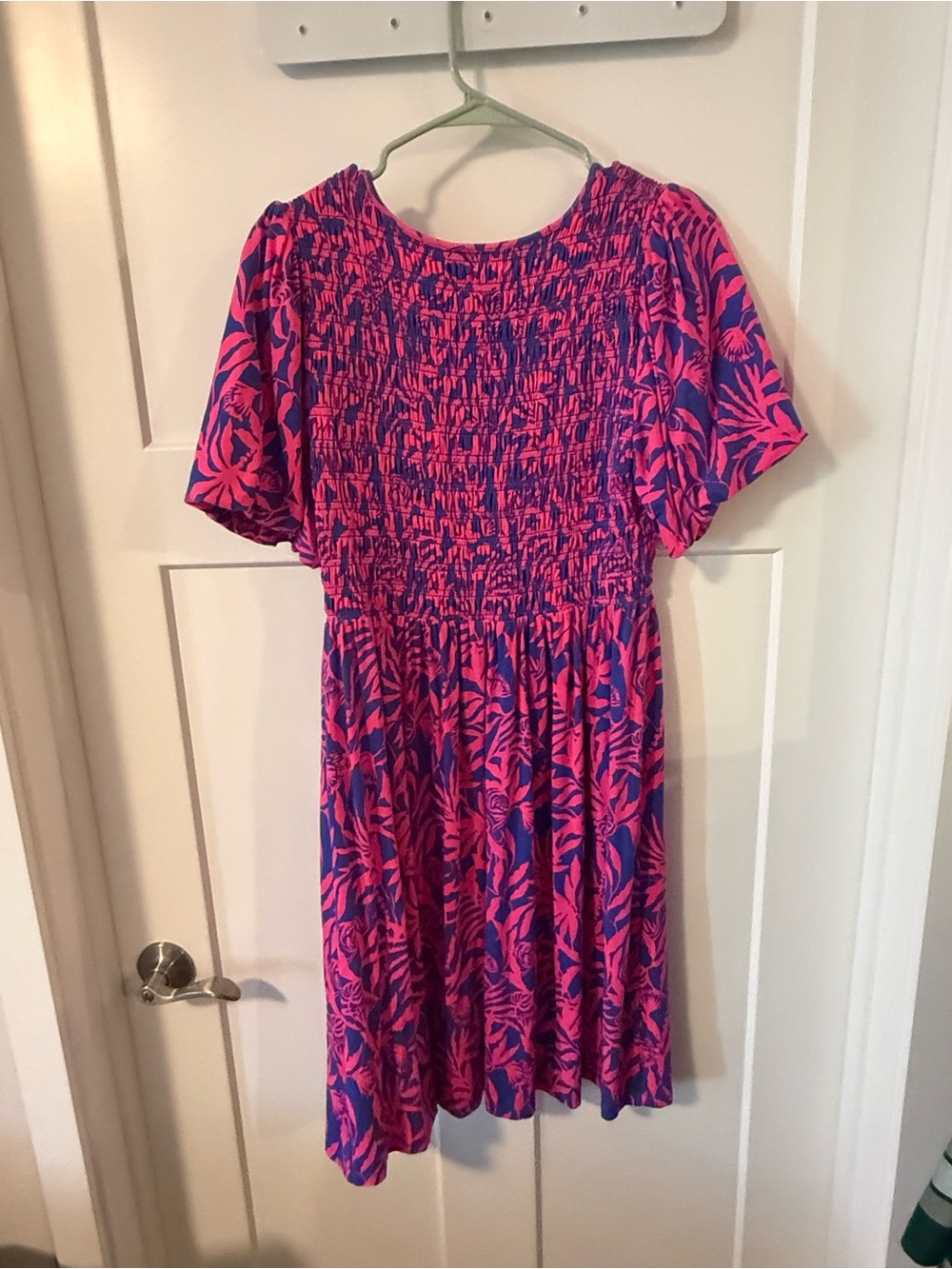 Lilly Pulitzer women's Pink & Blue Floral Smocked Dress NWOT size M - Picture 2 of 3